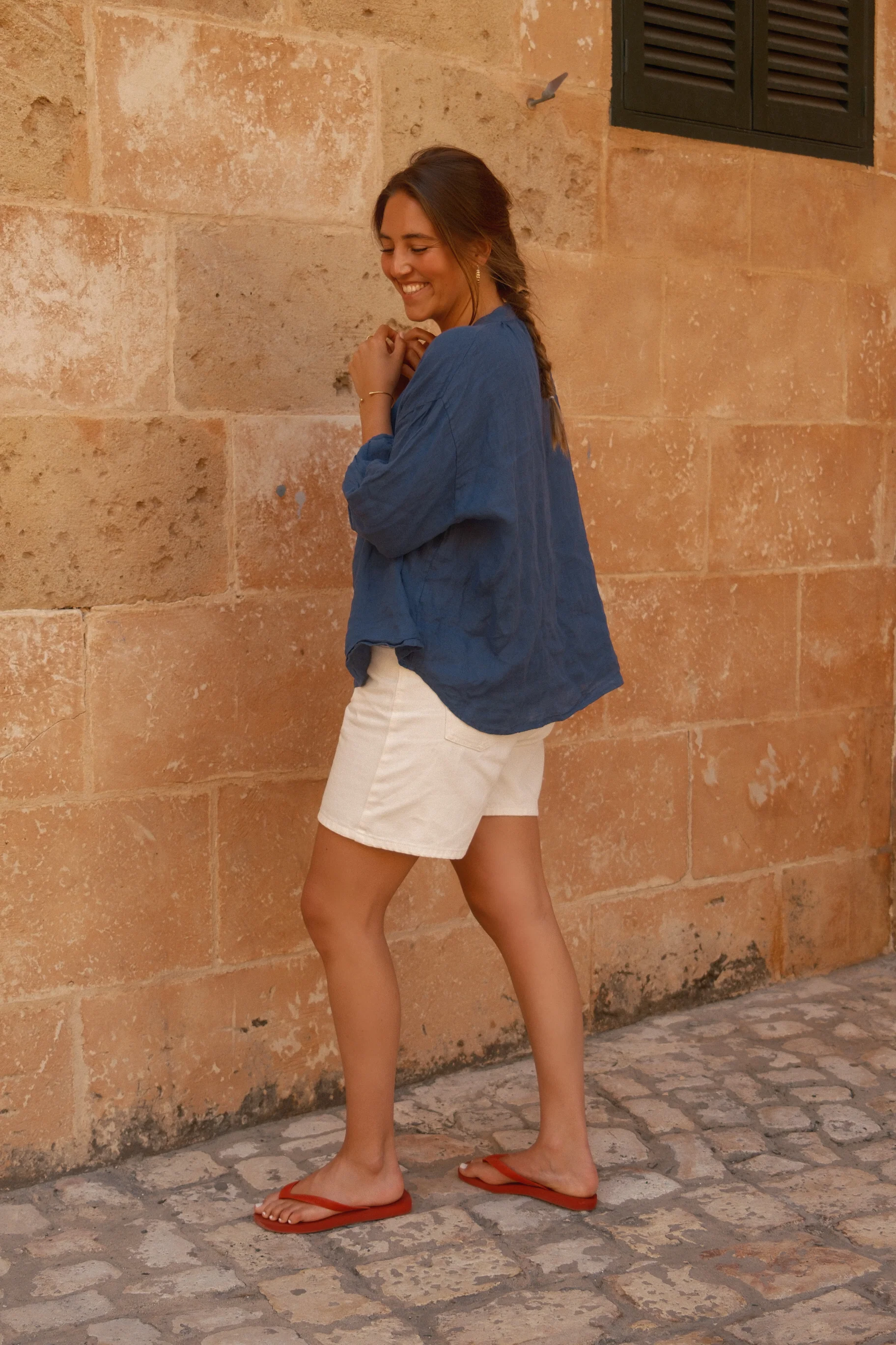 PRE-ORDER: 100% LINNEN VENICE BLOUSE NAVY - Image 4