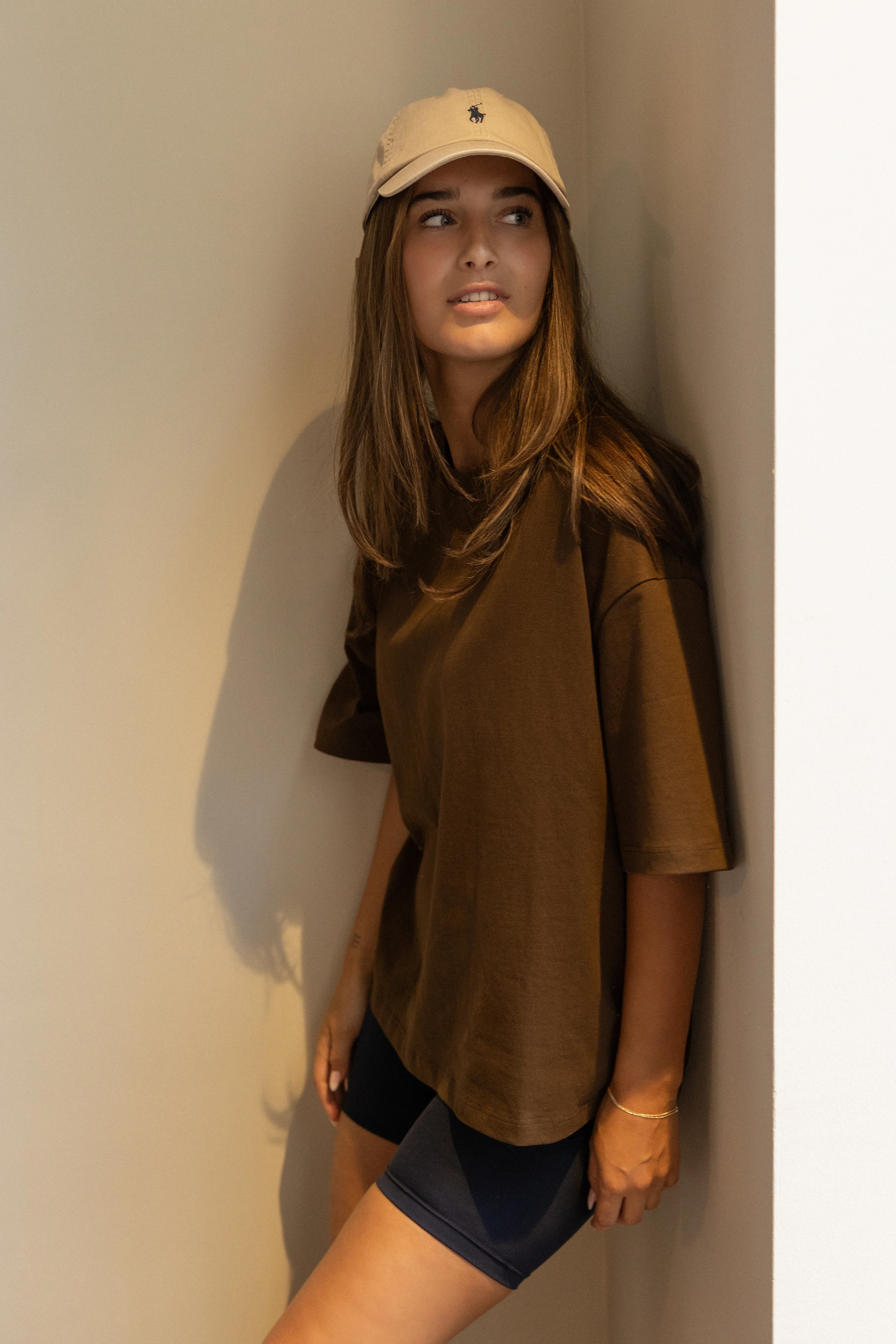 BASIC COTTON TEE CHOCO - Image 4