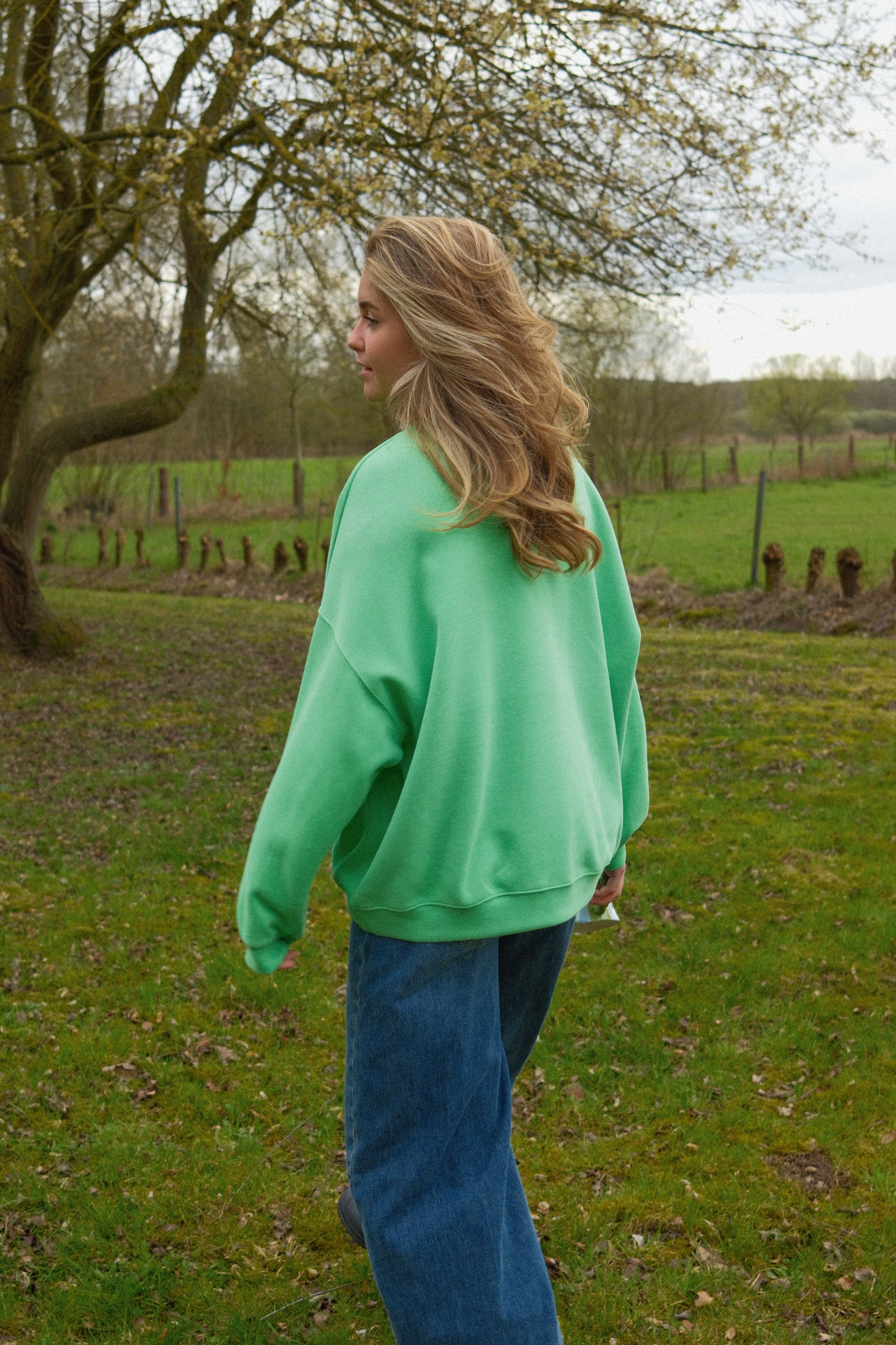 ESSENTIAL OVERSIZED SWEATER MINT GREEN - Image 6