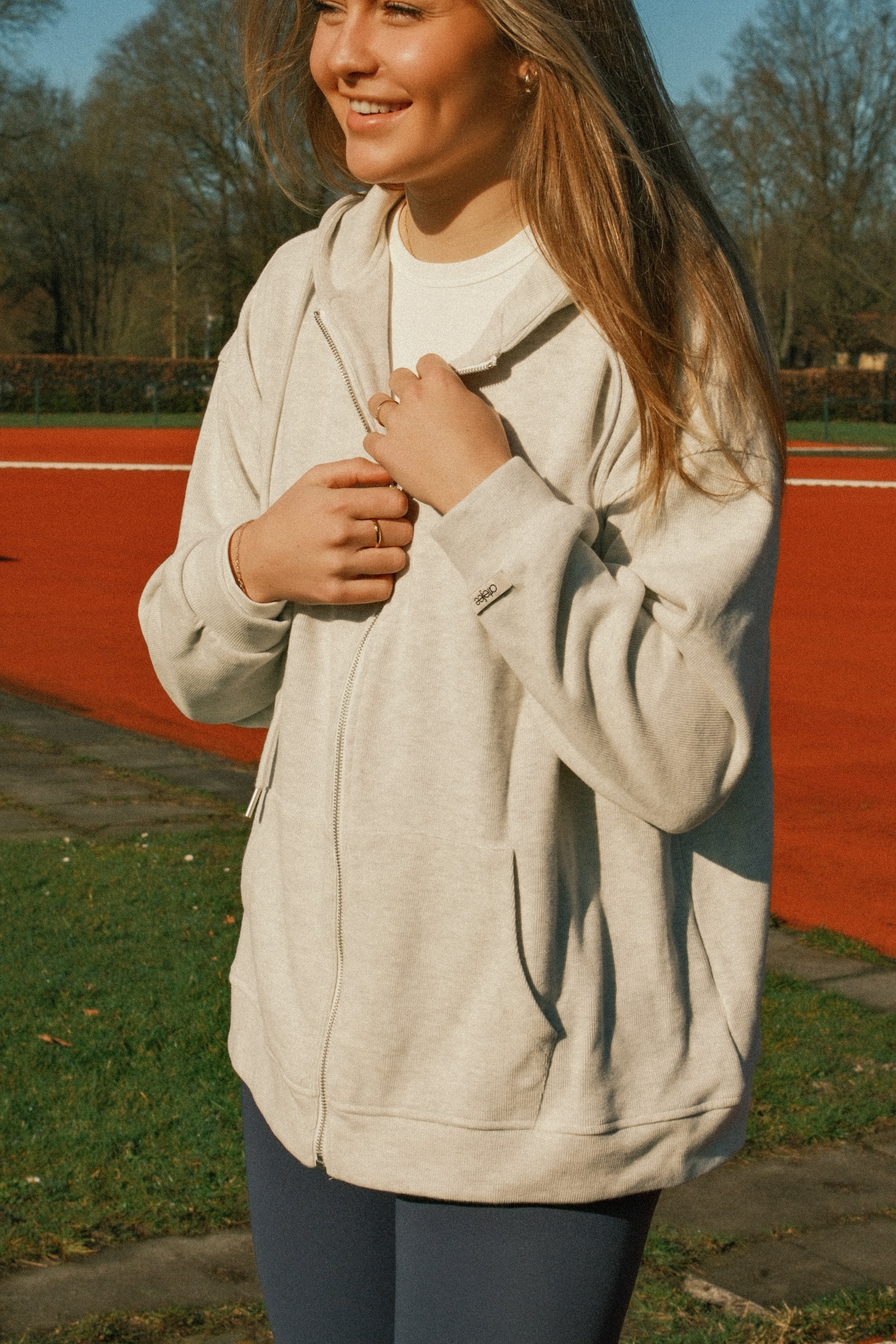 OVERSIZED ATELJEE VEST GREY - Image 11
