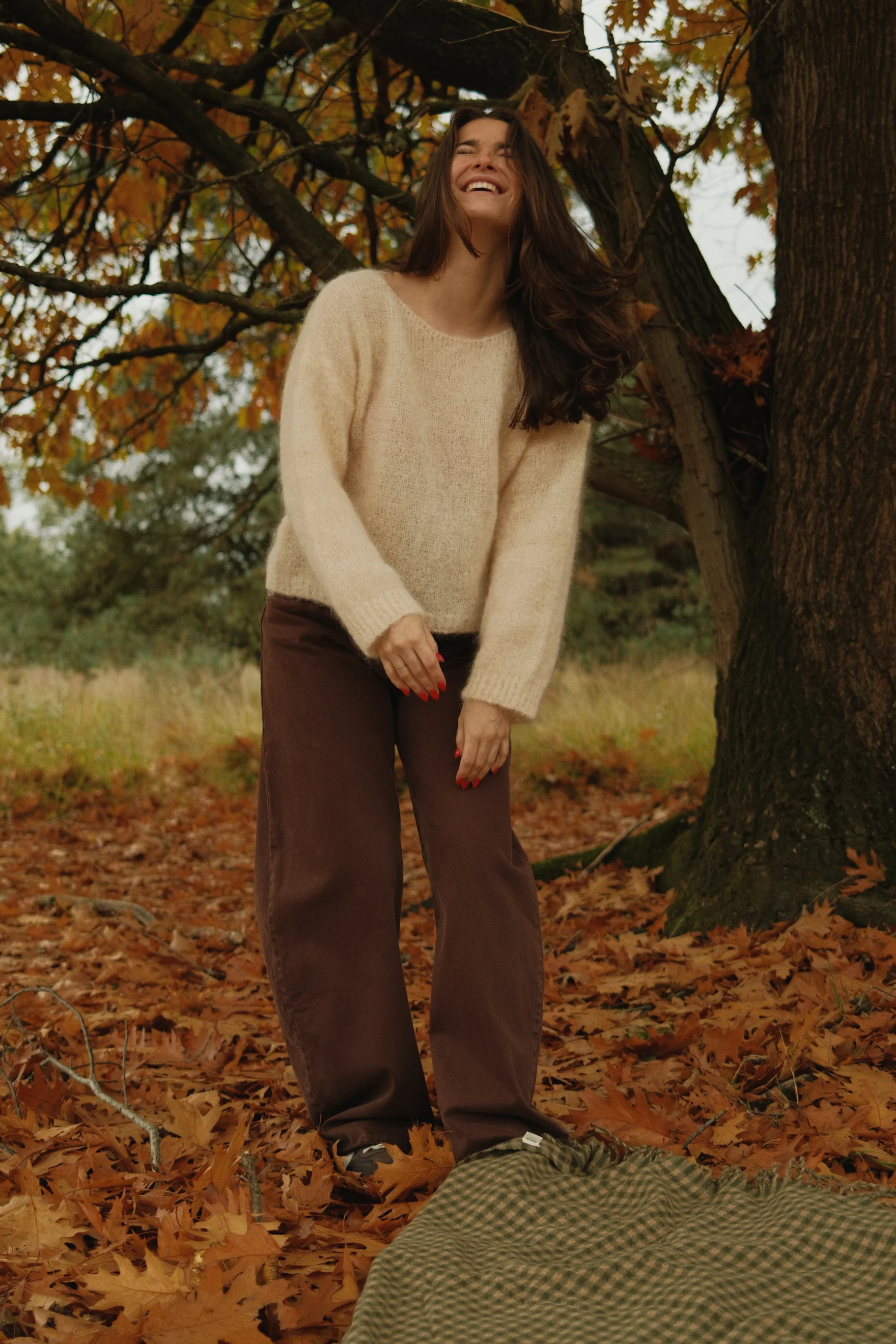 SLOW MORNING MOHAIR KNIT BEIGE - Image 4