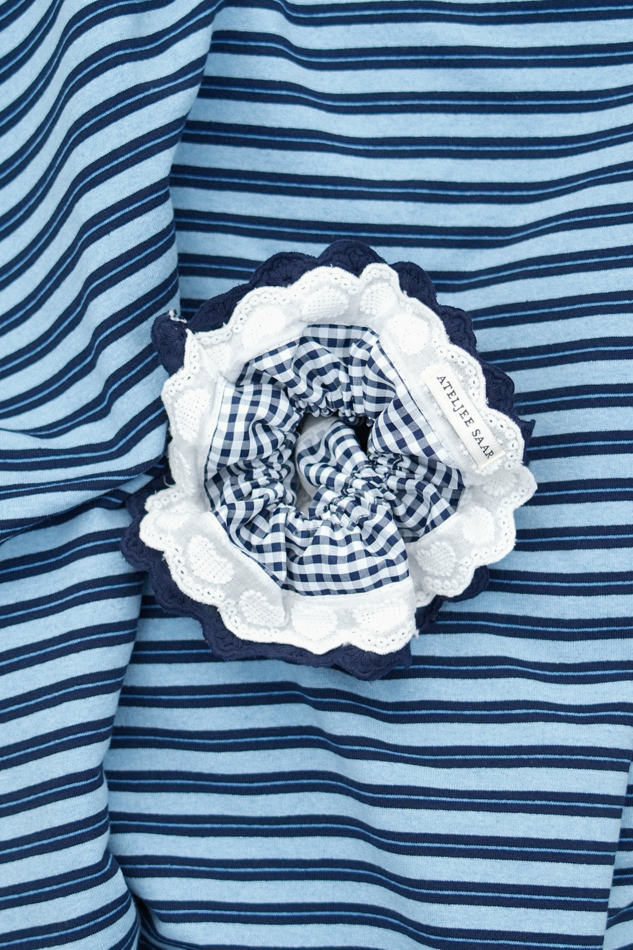 THE HEART SCRUNCHIE - Image 3